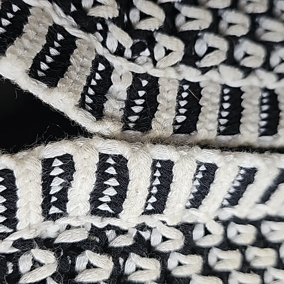 Chico's crochet Cardigan fringes honeycomb pattern Chico's Size 1 US size UA 8/M - Picture 8 of 13